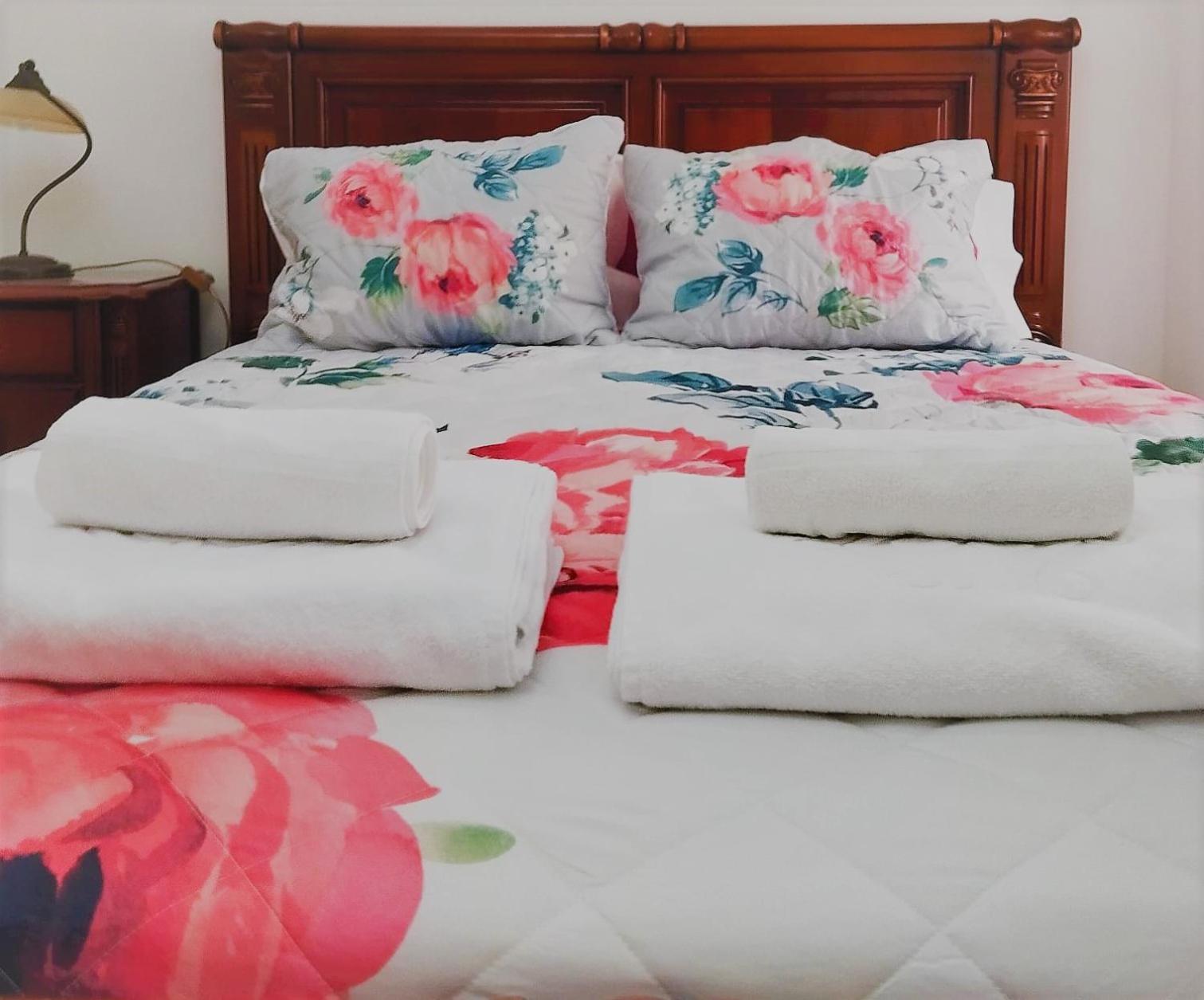 Julia House Holidays Назаре Екстер'єр фото