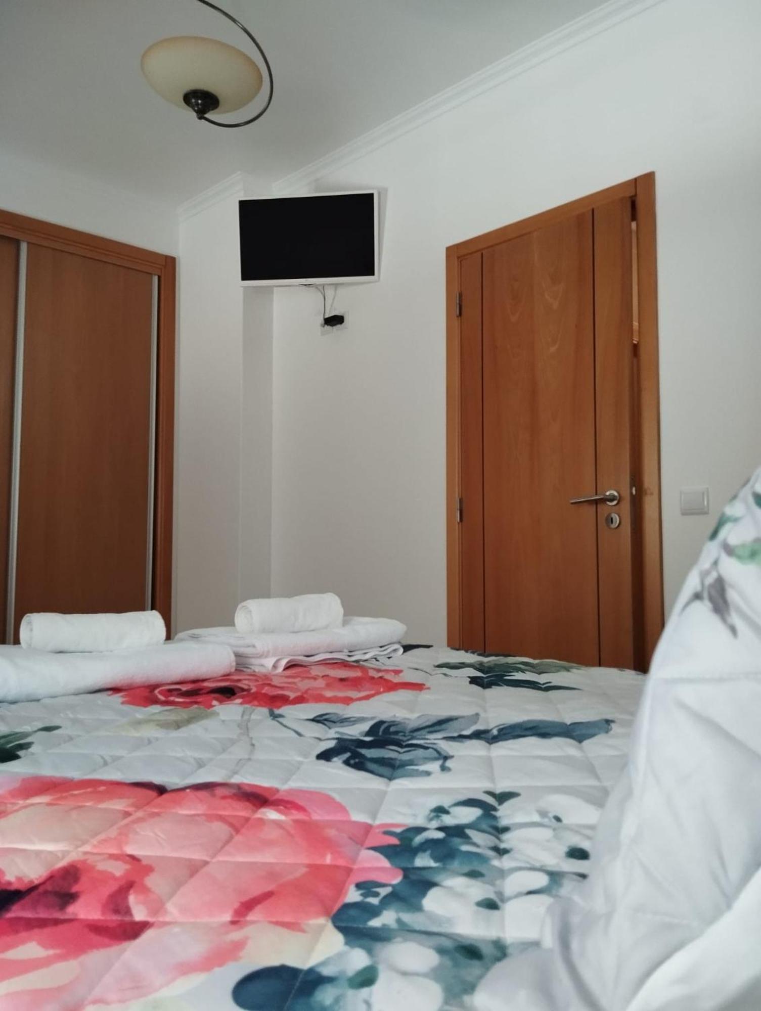 Julia House Holidays Назаре Екстер'єр фото